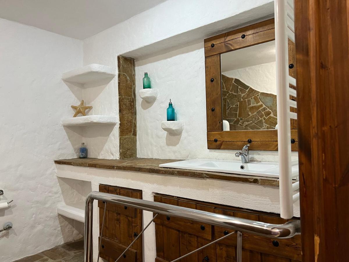 Apartment In Salamina With Garden & Sea View Selinia Extérieur photo
