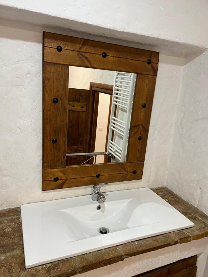 Apartment In Salamina With Garden & Sea View Selinia Extérieur photo