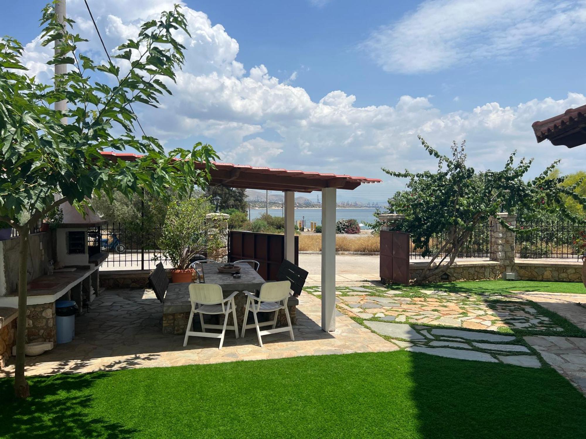 Apartment In Salamina With Garden & Sea View Selinia Extérieur photo